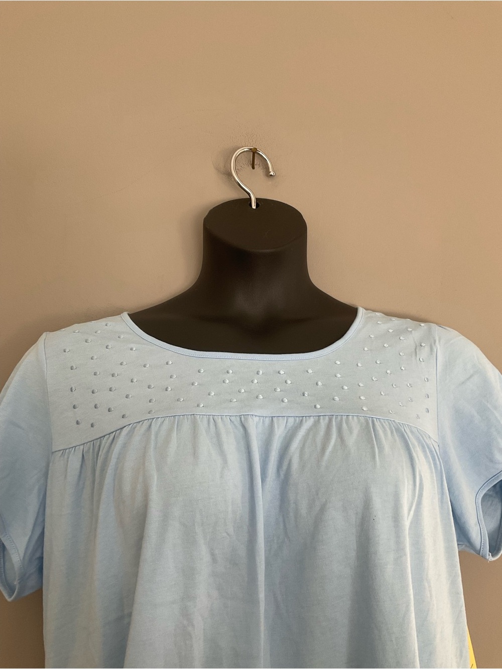 Kim Roger’s NWT Light Blue Short Sleeve Studded Top - Picture 4 of 9
